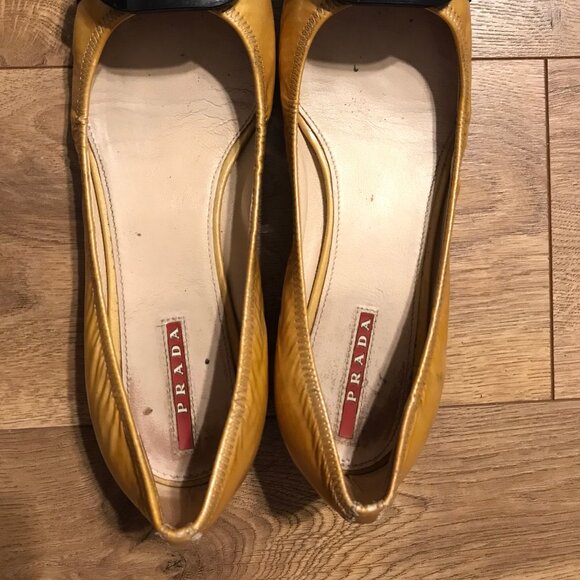 Prada GOLD AND BLACK Patent Leather Buckle Ballet Flat 7.5 - MADE IN ITALY - Picture 2 of 11